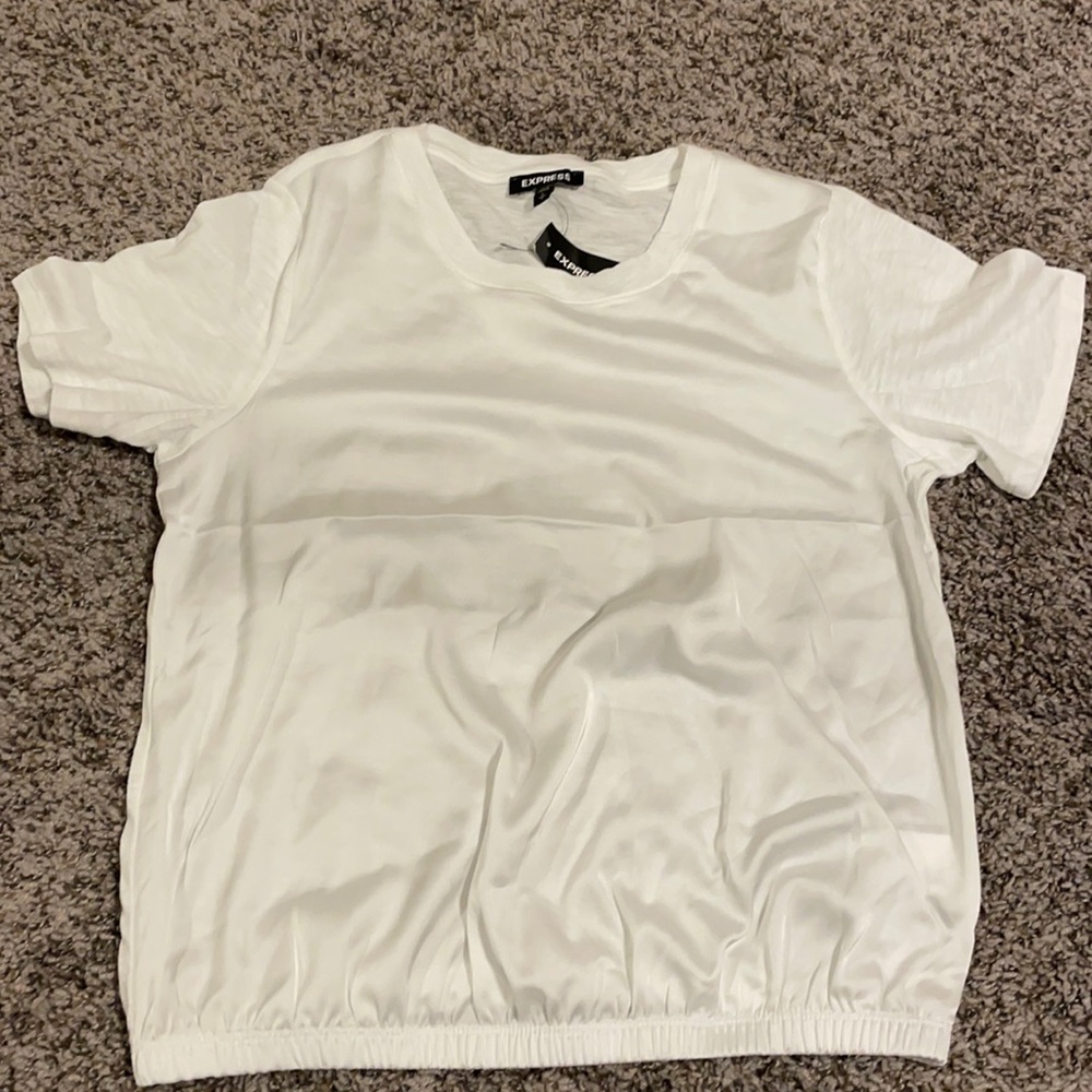NWT EXPRESS satin front banded tee